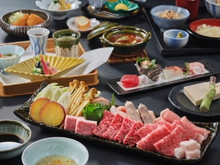 【お肉の溶岩焼き】国産牛を、溶岩プレートで焼いてお召し上がりいただける。